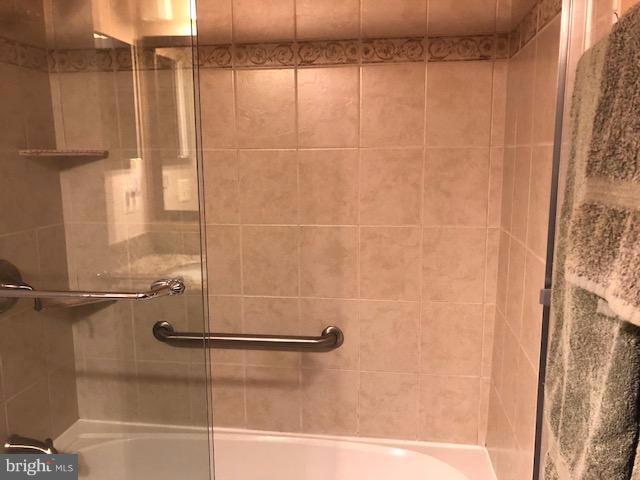 8550 Tyrolean Way Springfield, VA 22153 - Photo 16 of 24 Bath