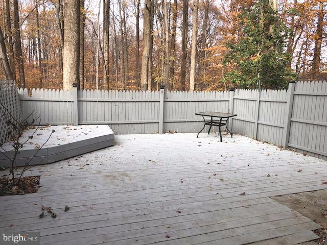 8550 Tyrolean Way Springfield, VA 22153 - Photo 24 of 24 Exterior (Rear)