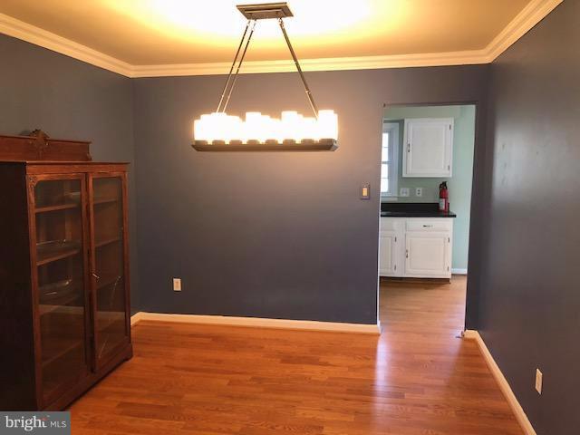 8550 Tyrolean Way Springfield, VA 22153 - Photo 4 of 24 Dining Room