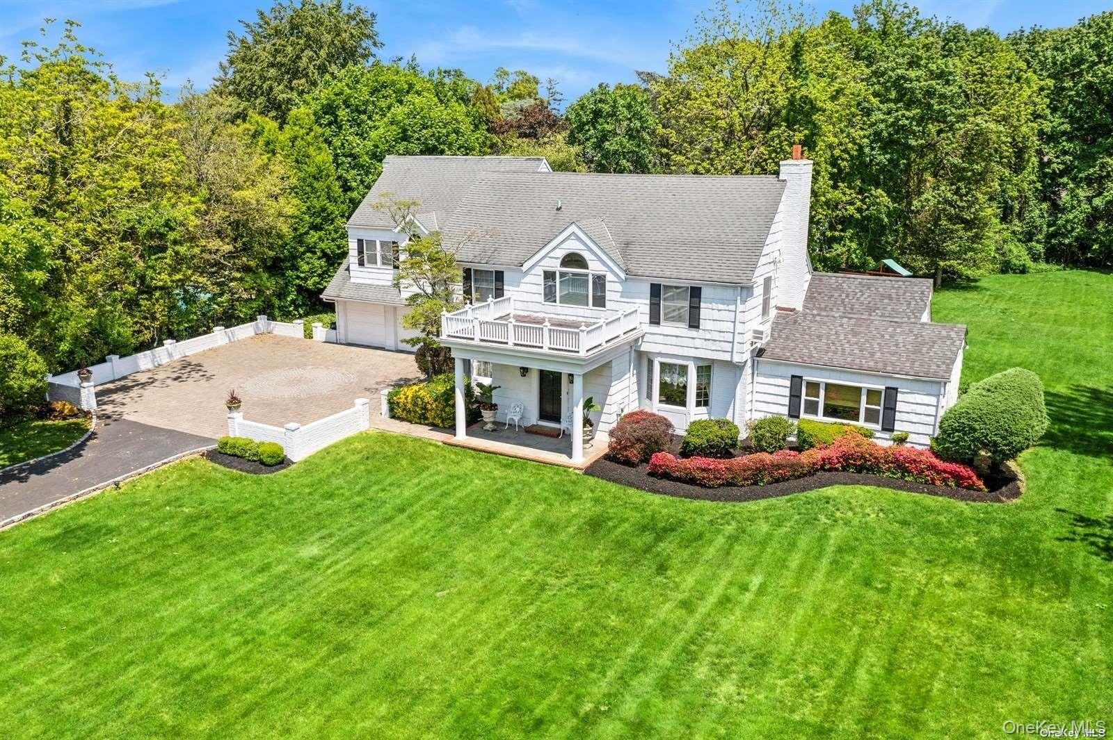 1345 Harbor Road Hewlett, NY 11557 - Photo 28 of 36 an aerial view of a house