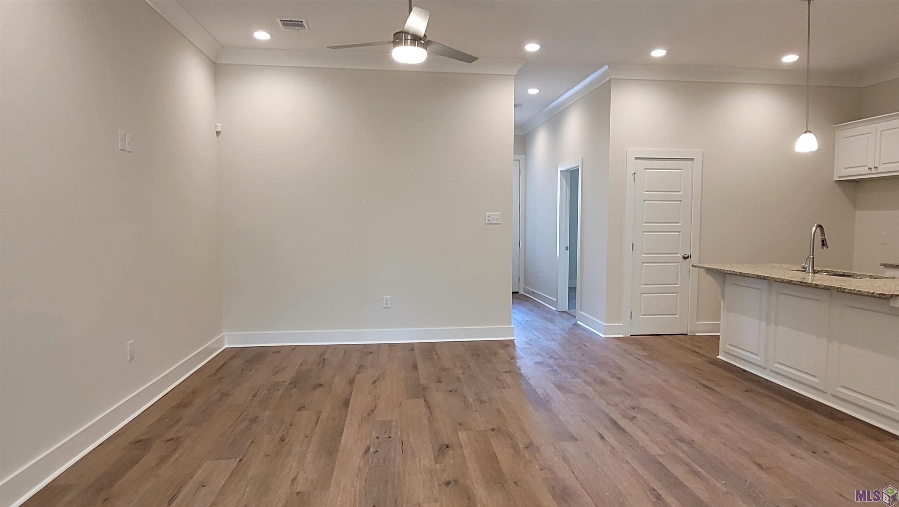 16153 Chancel Avenue Baton Rouge, LA 70816 - Photo 3 of 12