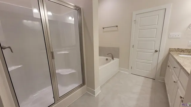 $1,800 | 16153 Chancel Avenue, Baton Rouge, LA 70816