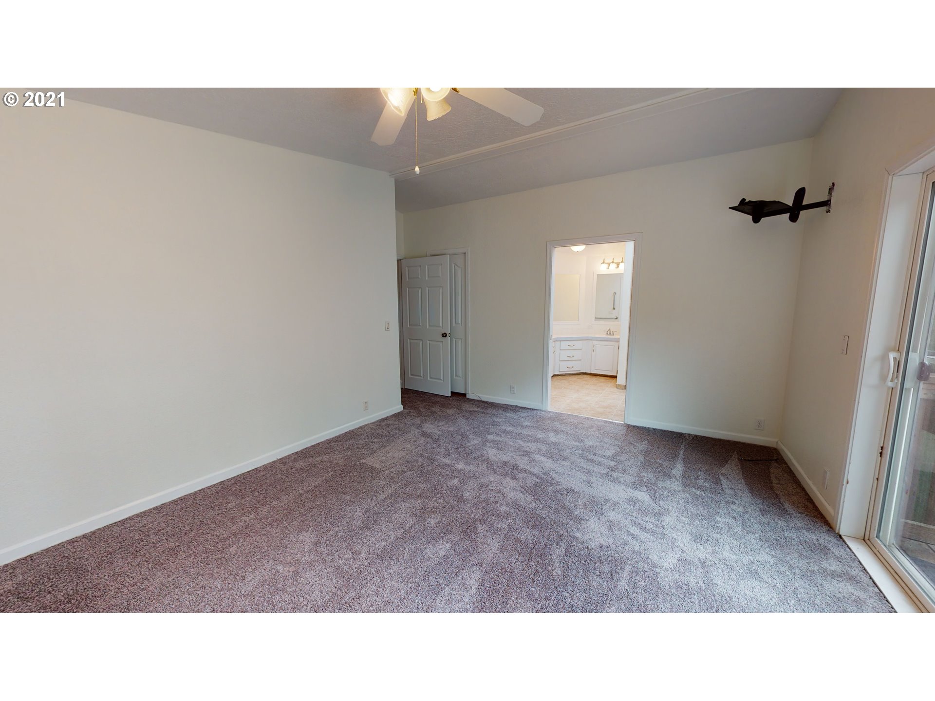 1555 Lower Crest Road Oakland, OR 97462 - Photo 15 of 32 Gallery Image 15