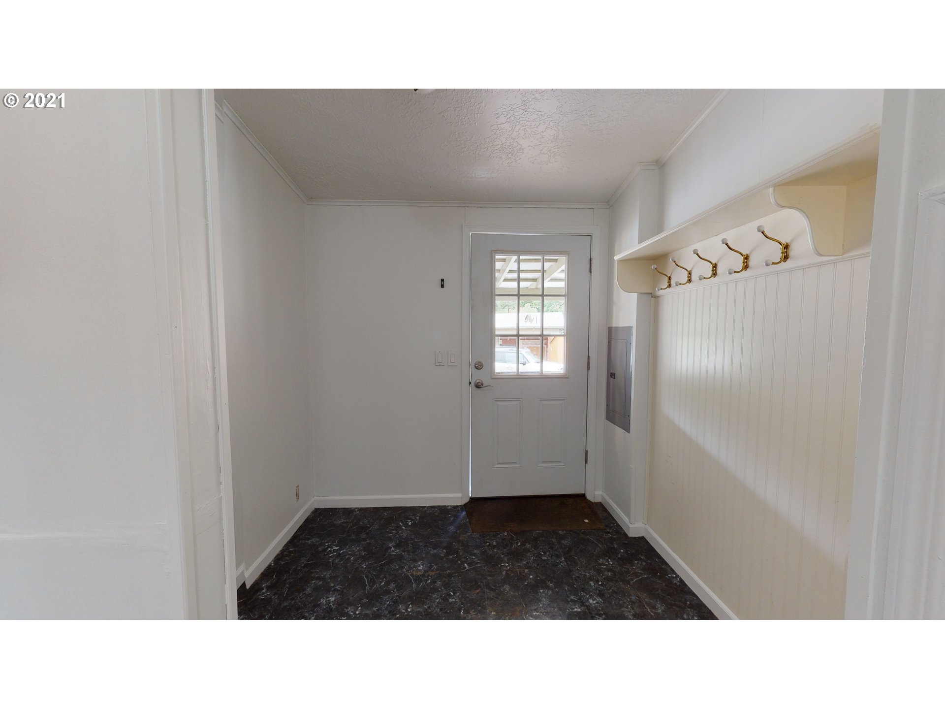1555 Lower Crest Road Oakland, OR 97462 - Photo 23 of 32 Gallery Image 23