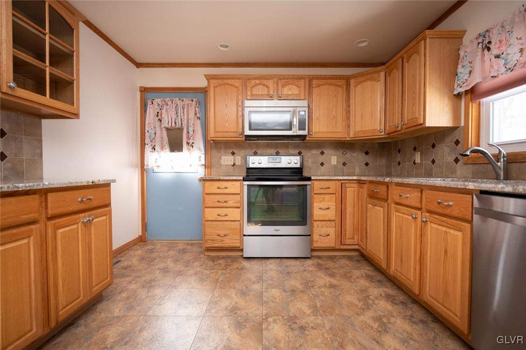 1752 Ritter Street Bethlehem, PA 18015 - Photo 11 of 34 Gallery Image 11