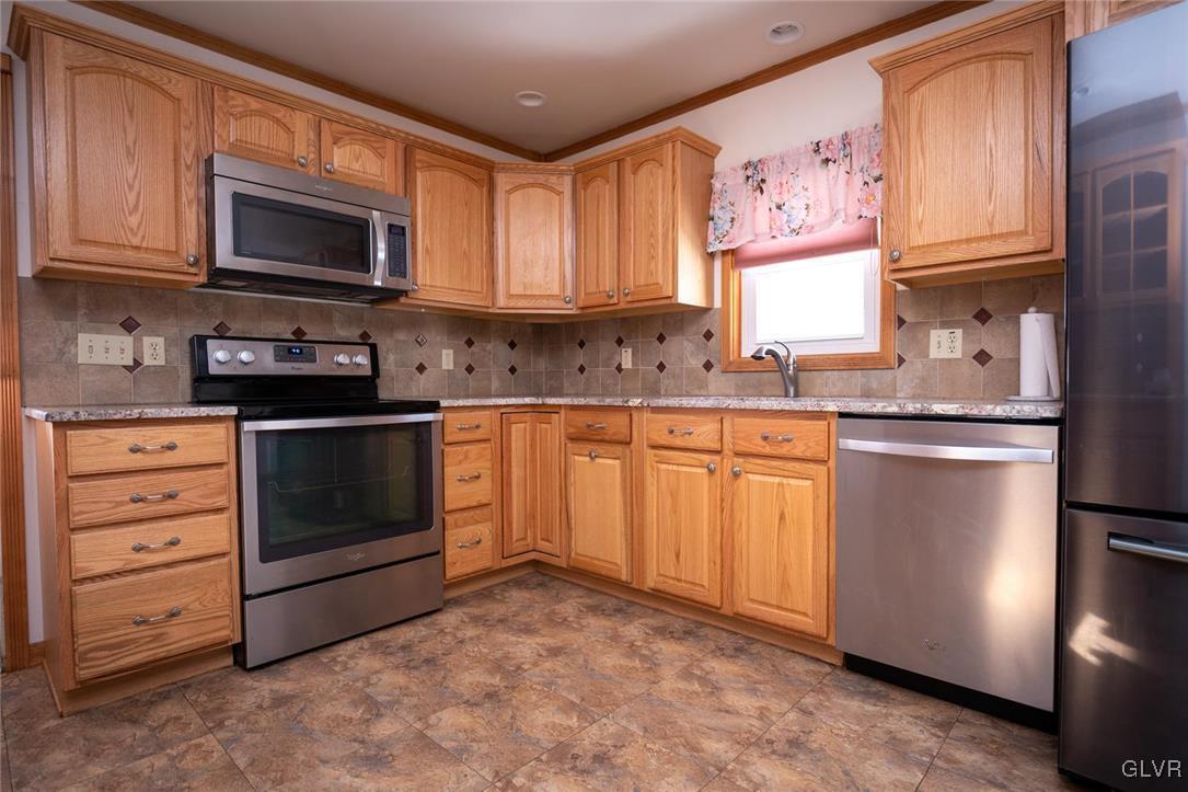 1752 Ritter Street Bethlehem, PA 18015 - Photo 12 of 34 Gallery Image 12