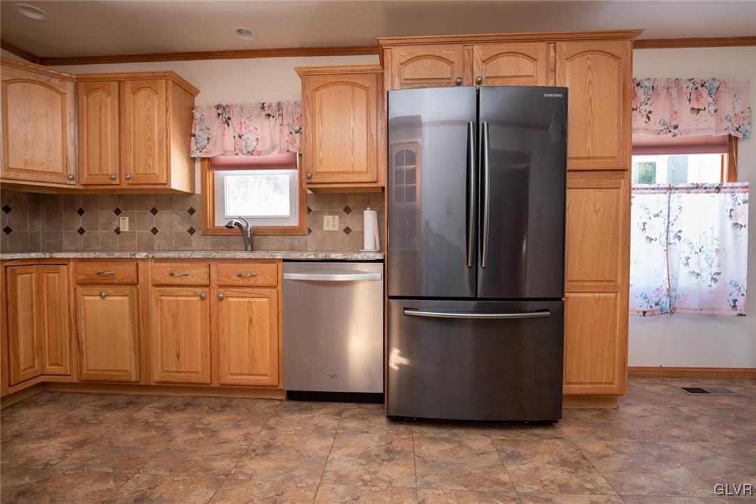 1752 Ritter Street Bethlehem, PA 18015 - Photo 10 of 34 Gallery Image 10