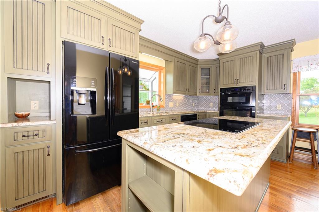 850 Pinnix Road Ronda, NC 28670 - Photo 12 of 30 Gallery Image 12
