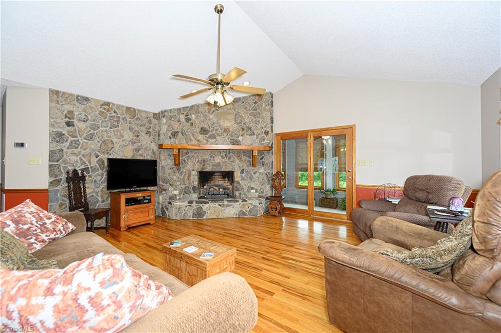850 Pinnix Road Ronda, NC 28670 - Photo 14 of 30 Gallery Image 14