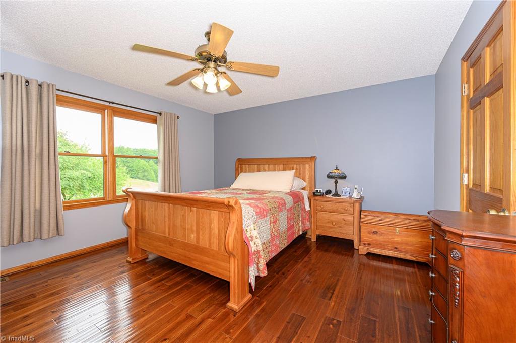 850 Pinnix Road Ronda, NC 28670 - Photo 18 of 30 Gallery Image 18