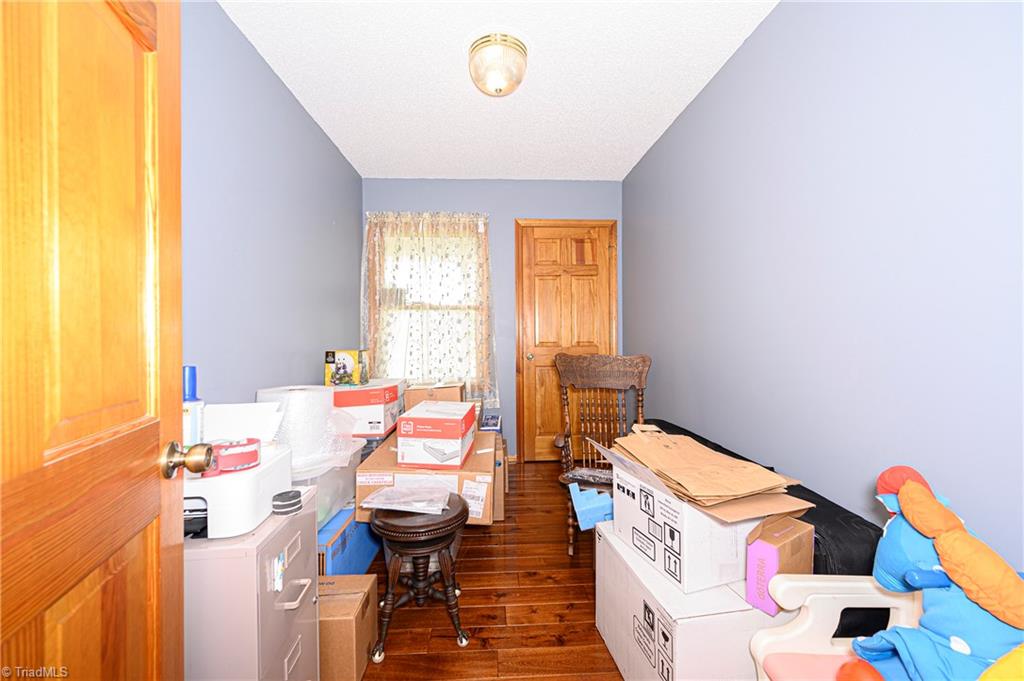 850 Pinnix Road Ronda, NC 28670 - Photo 21 of 30 Gallery Image 21