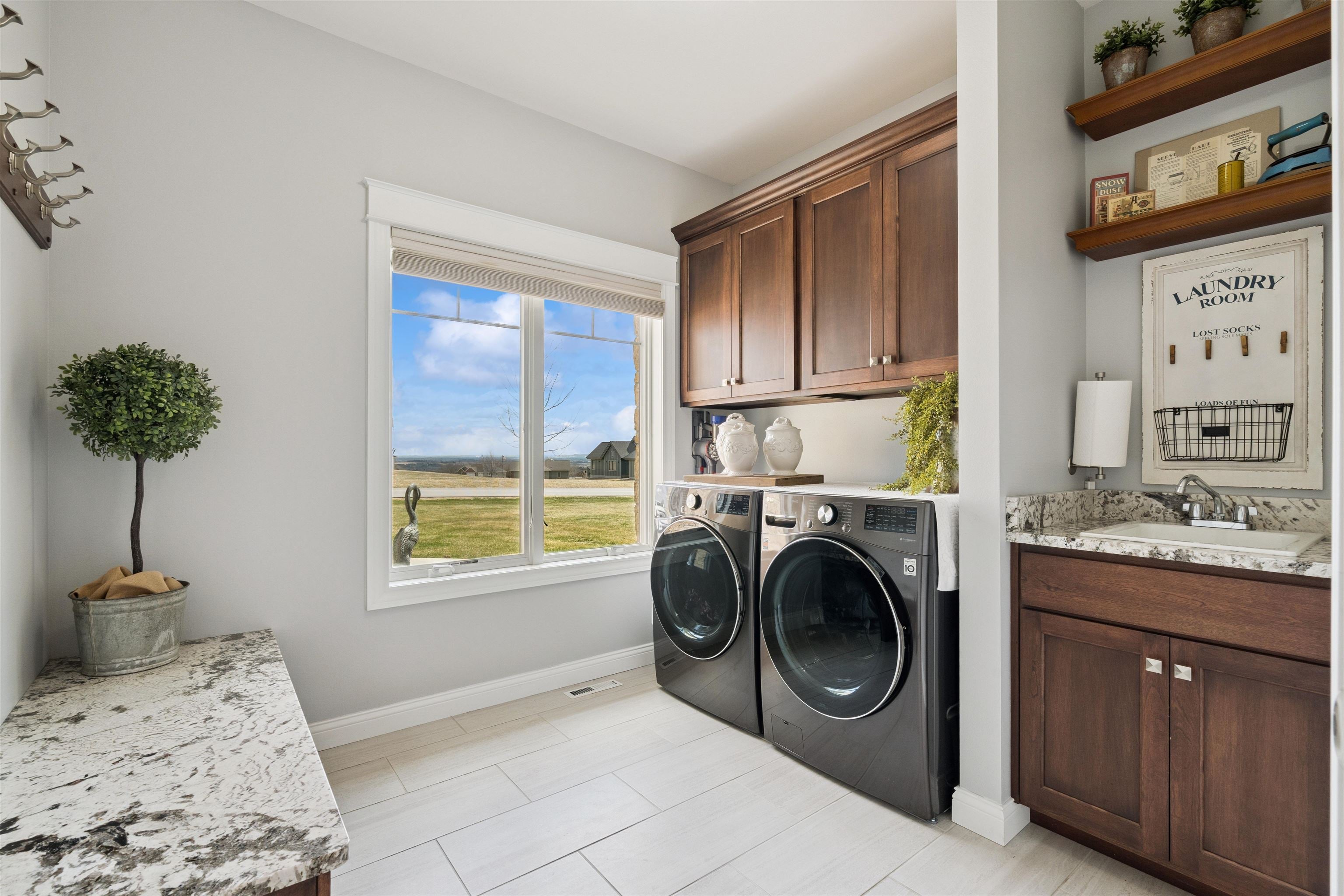 2129 Tuscany Ridge Drive Durango, IA 52039 - Photo 15 of 48 Gallery Image 15
