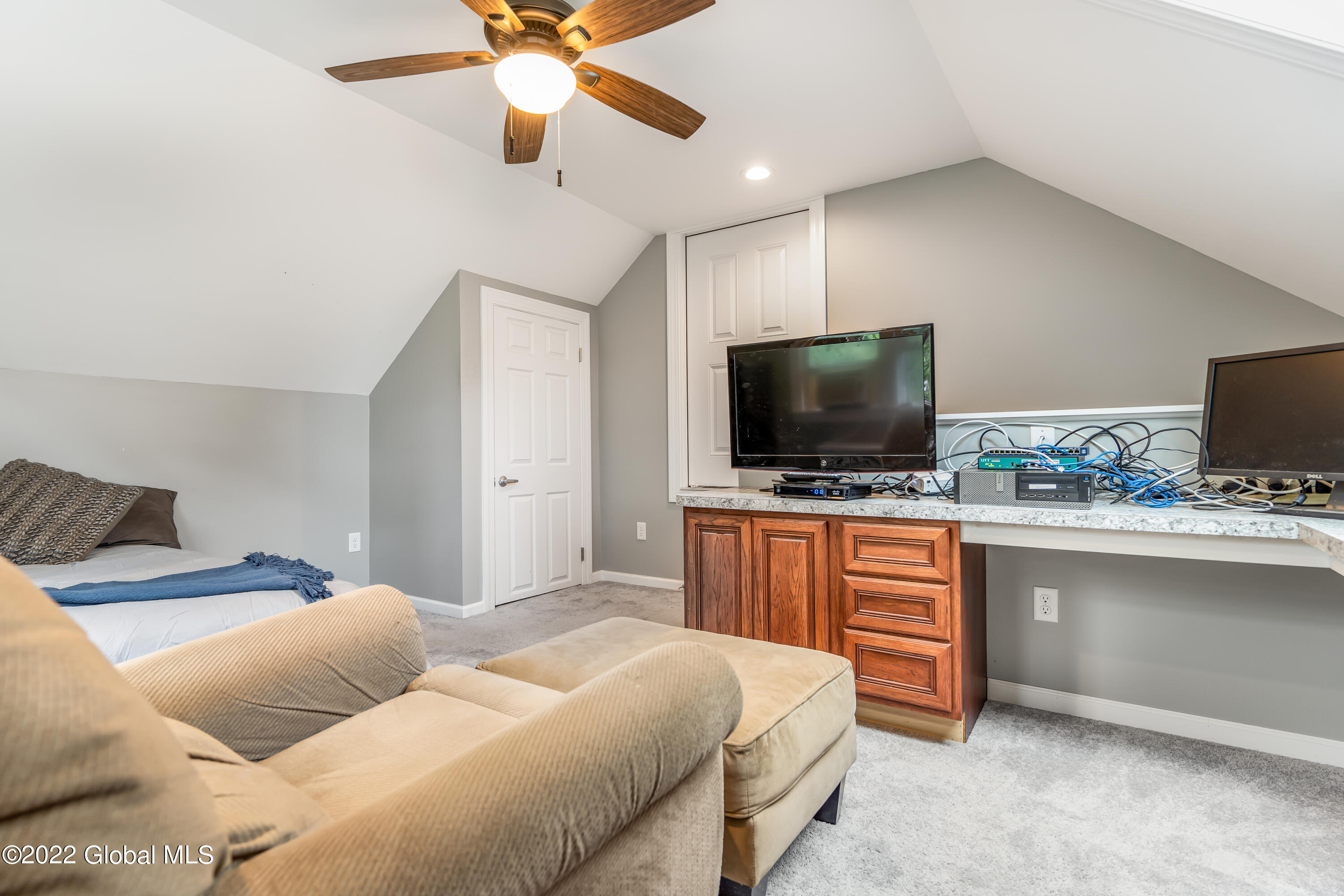 1822 Cassella Road Schenectady, NY 12303 - Photo 21 of 24 pic21