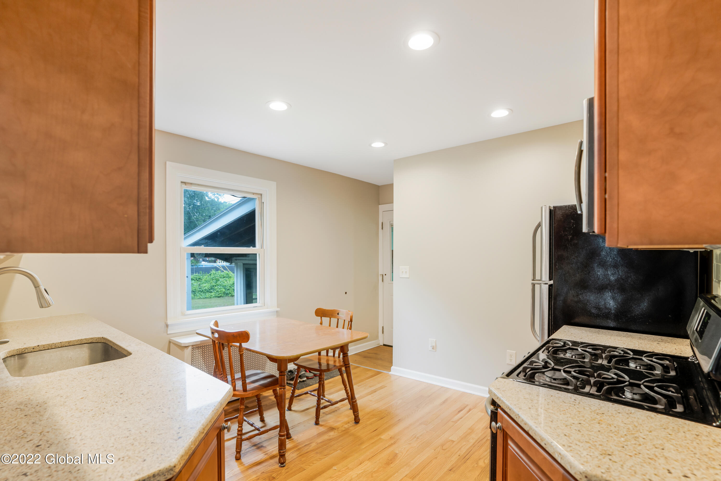 1822 Cassella Road Schenectady, NY 12303 - Photo 5 of 24 pic5