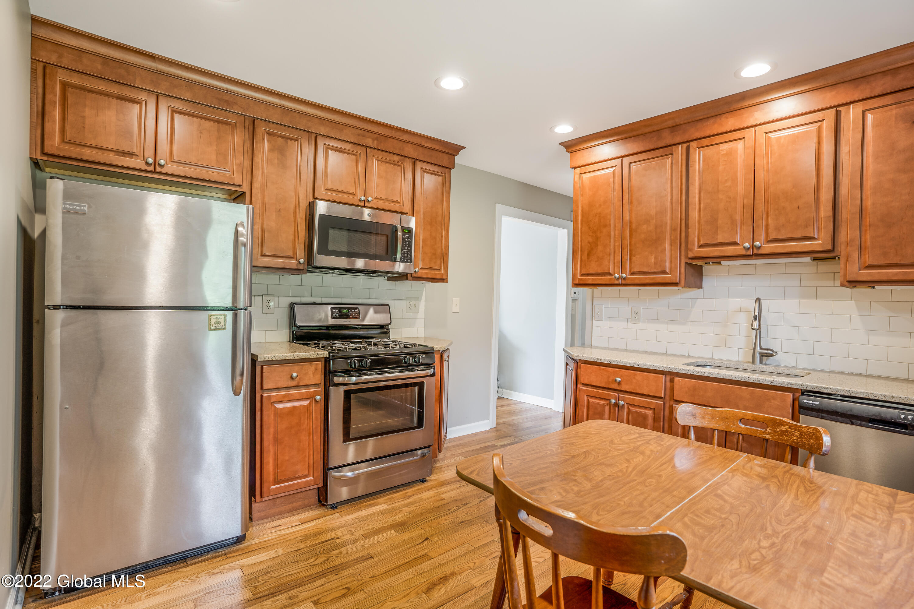 1822 Cassella Road Schenectady, NY 12303 - Photo 7 of 24 pic7