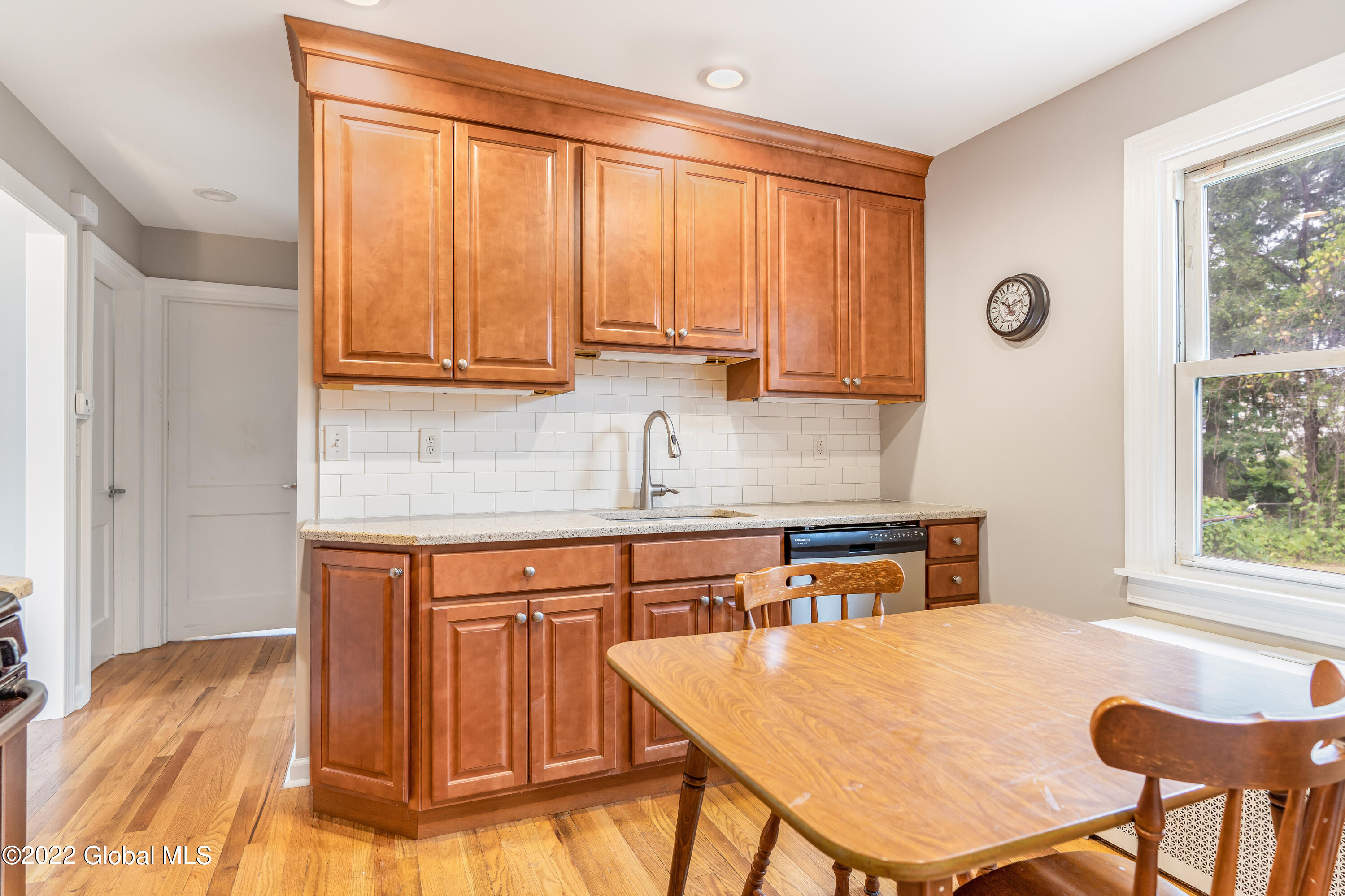 1822 Cassella Road Schenectady, NY 12303 - Photo 8 of 24 pic8