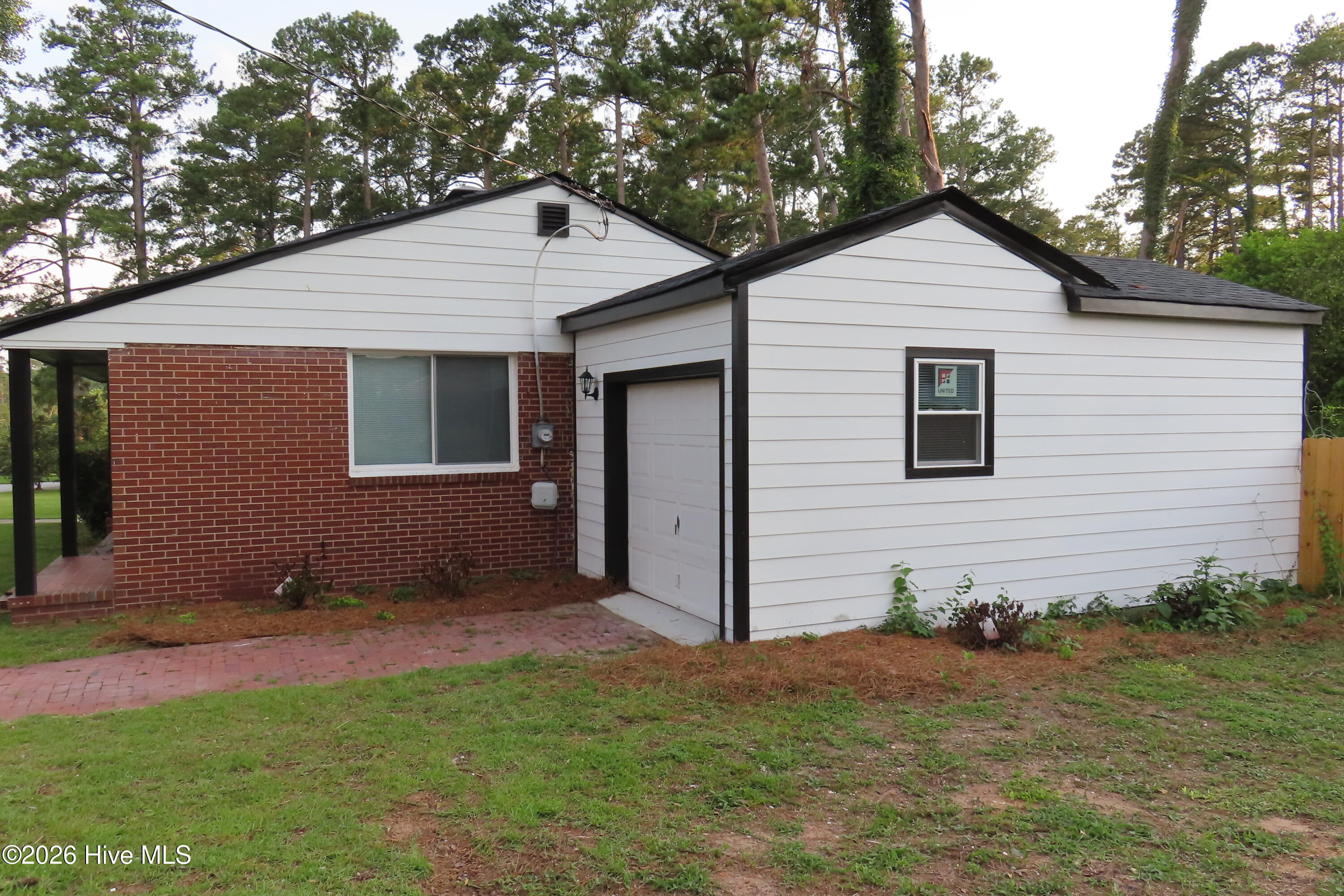 237 East Vineland Road Augusta, GA 30904 - Photo 2 of 20 Side View, single garage