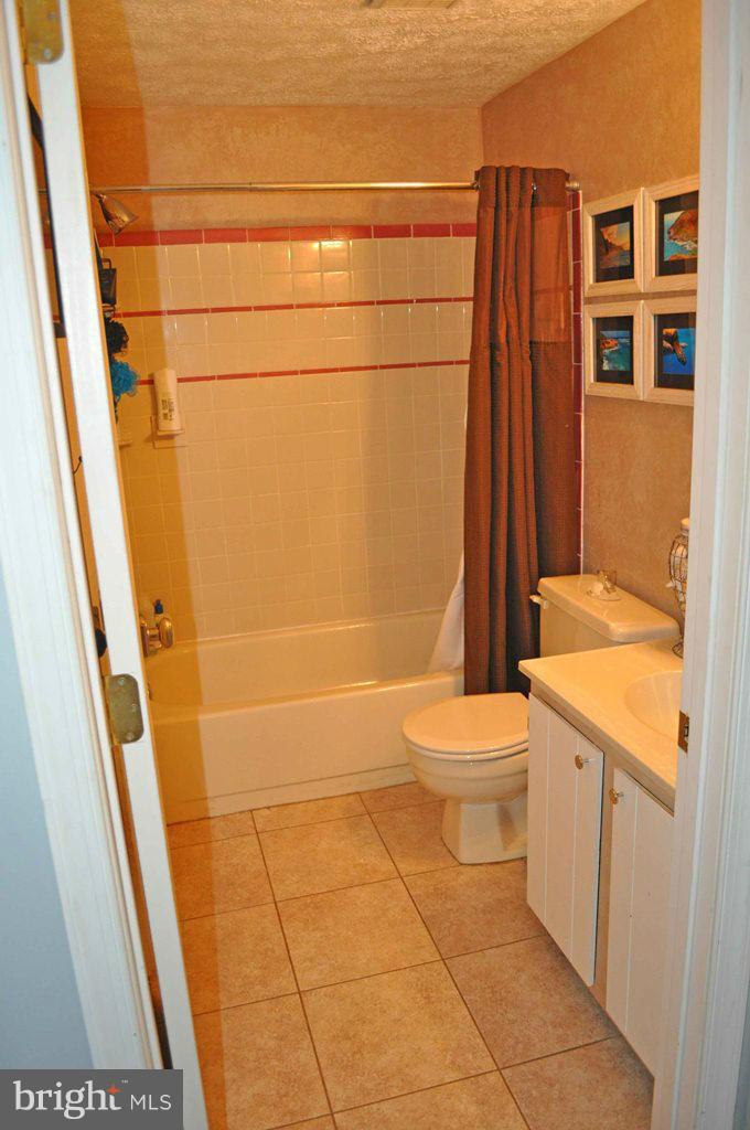 4809 Hawksbury Road Pikesville, MD 21208 - Photo 14 of 19 Bath