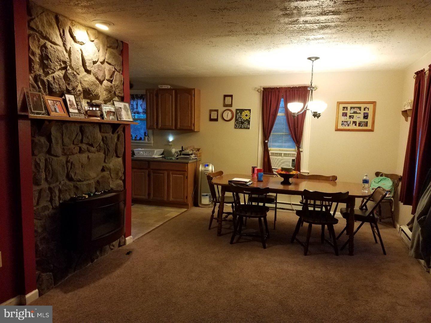 502 Lockheed Avenue Reading, PA 19601 - Photo 7 of 16 Dining Room