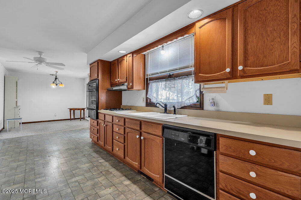 120 Riptide Avenue Manahawkin, NJ 08050 - Photo 14 of 30 018_dsc06177_964