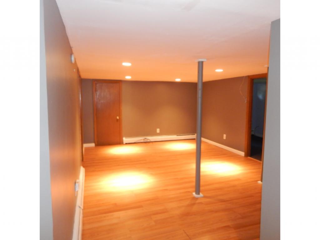 195 River Road Manchester, NH 03104 - Photo 19 of 23 Gallery Image 19