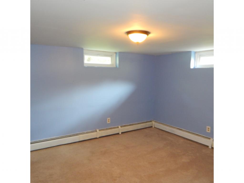 195 River Road Manchester, NH 03104 - Photo 21 of 23 Gallery Image 21