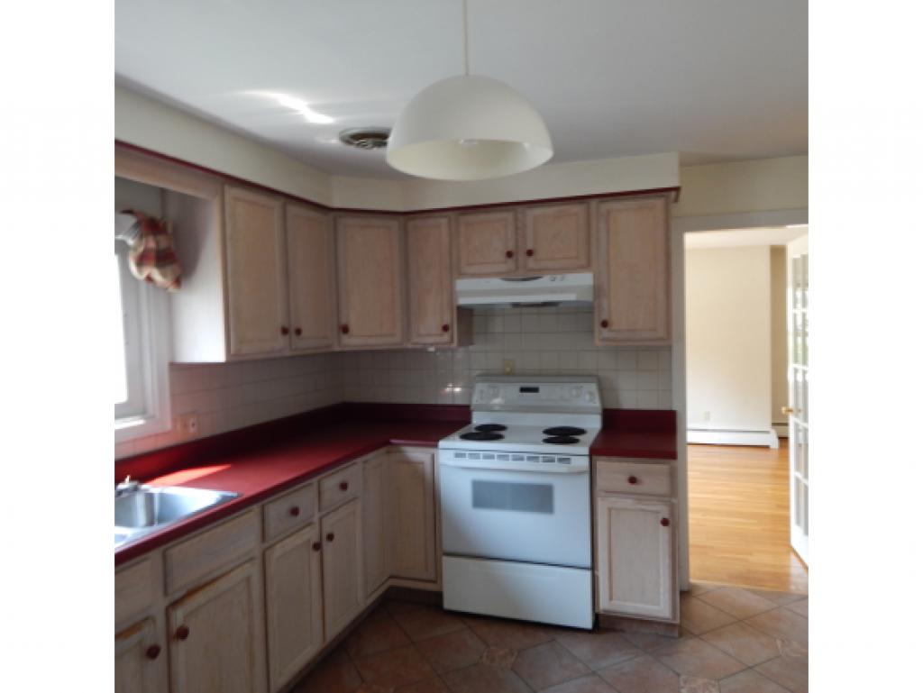 195 River Road Manchester, NH 03104 - Photo 6 of 23 Gallery Image 6