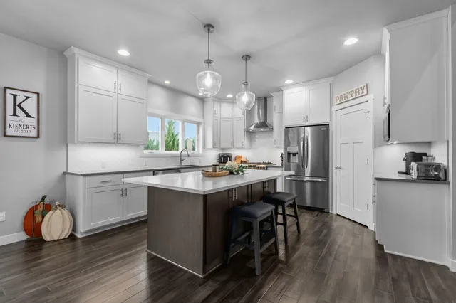 $675,000 | 2053 West Sugar Court, Appleton, WI 54913