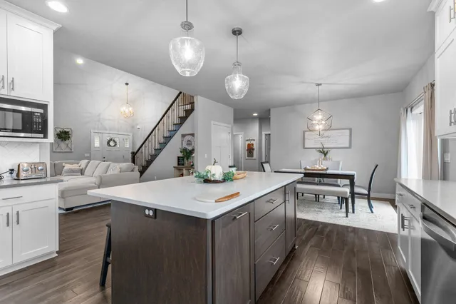 $675,000 | 2053 West Sugar Court, Appleton, WI 54913