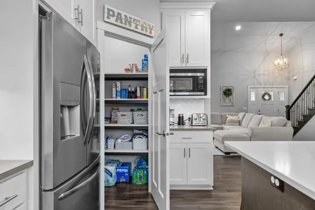 $675,000 | 2053 West Sugar Court, Appleton, WI 54913