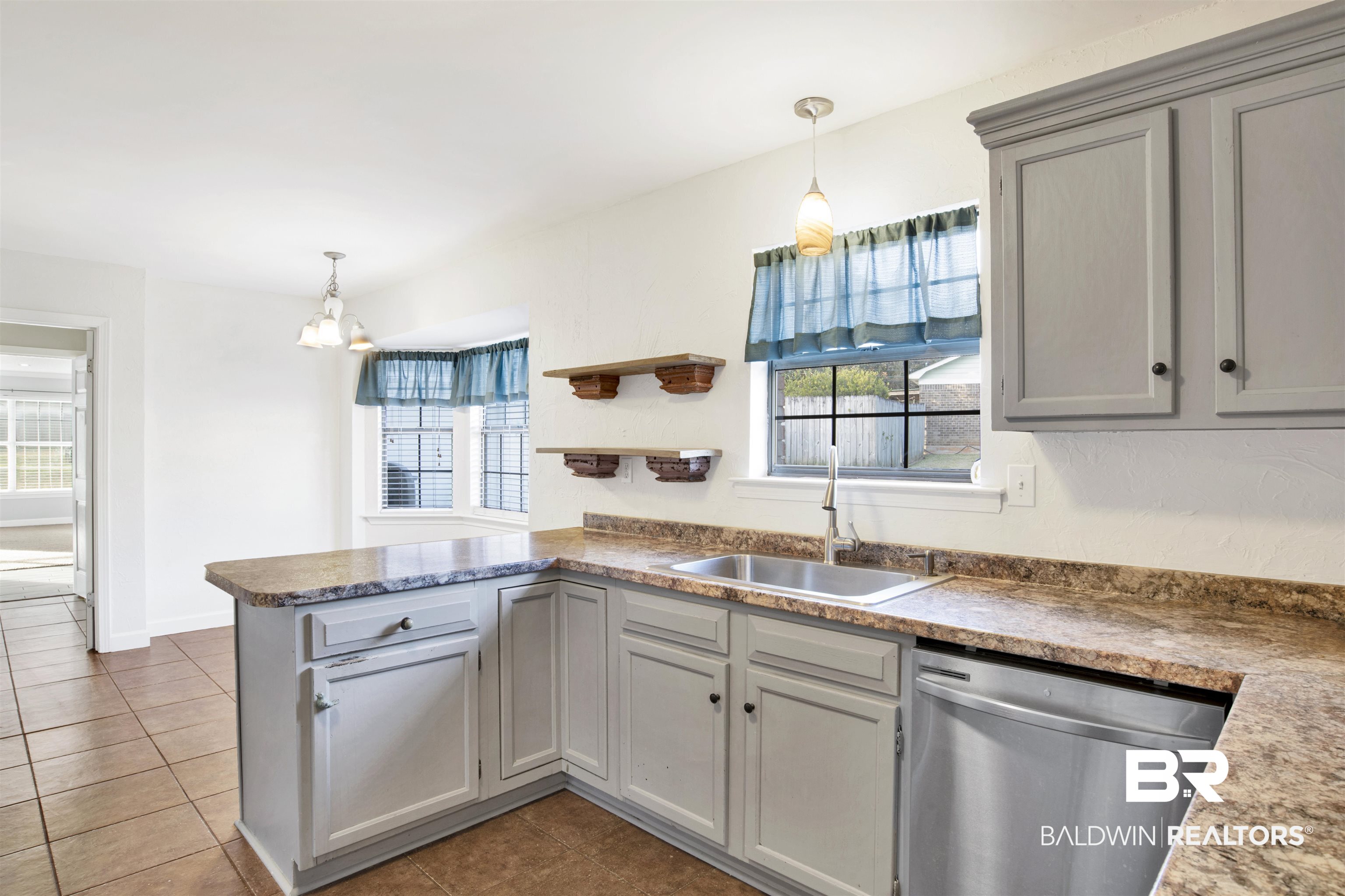 1060 7 Hills Drive Mobile, AL 36695 - Photo 12 of 36 Kitchen