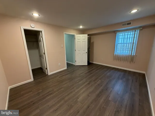 $1,500 | 606 Hazell Lane, Philadelphia, PA 19116