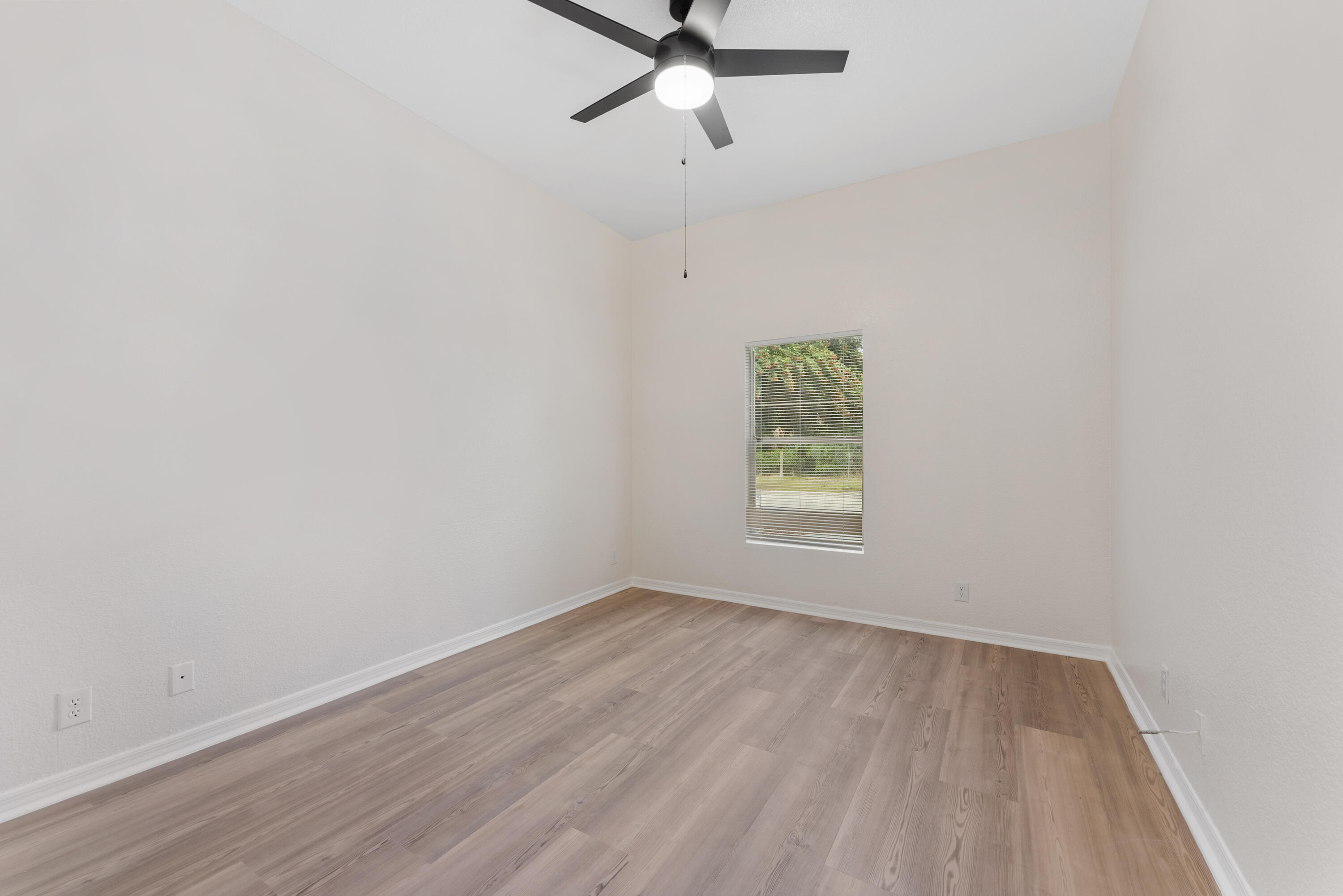 3011 Avenue M Riviera Beach, FL 33404 - Photo 18 of 35 bedroom 3