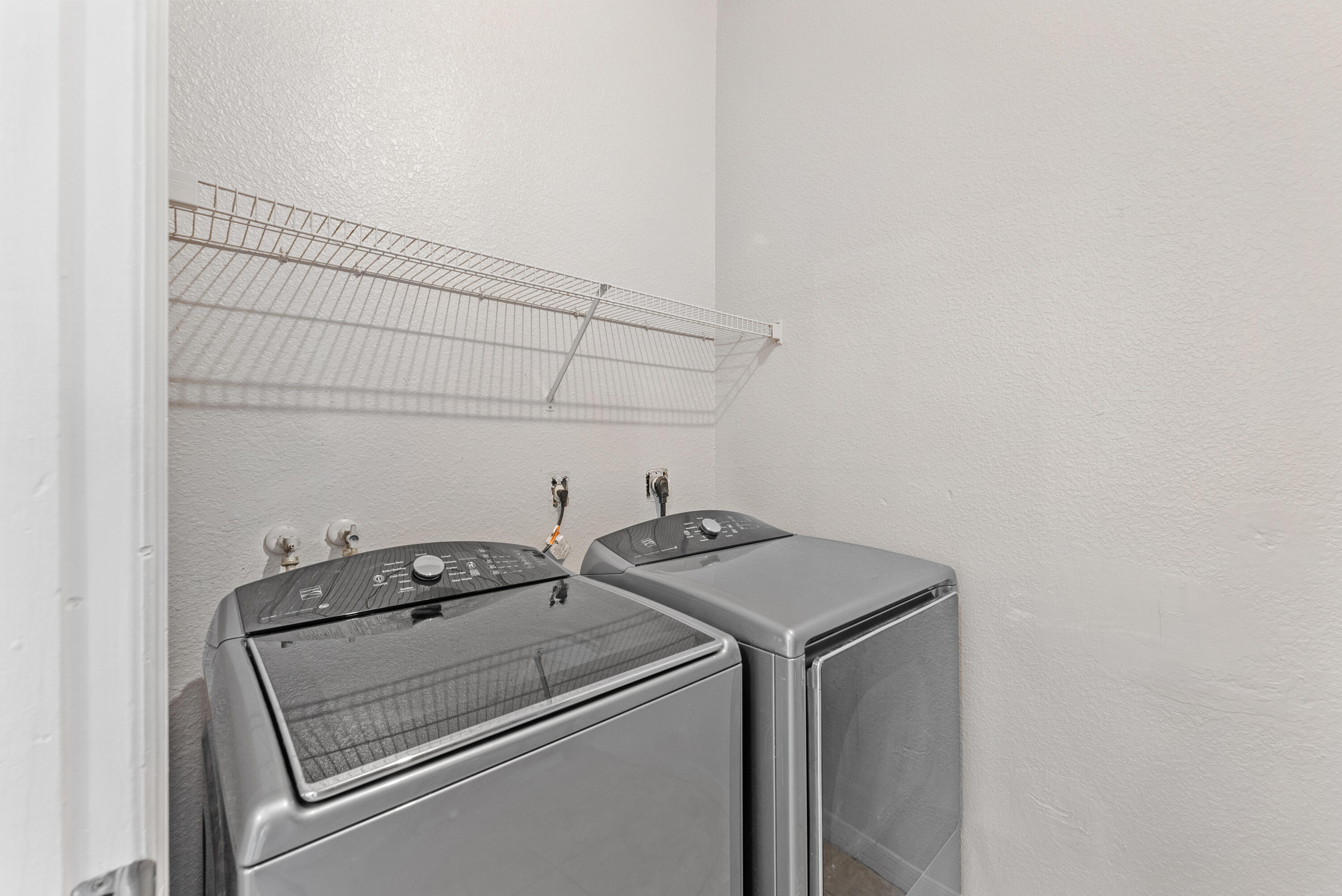 3011 Avenue M Riviera Beach, FL 33404 - Photo 23 of 35 laundry room