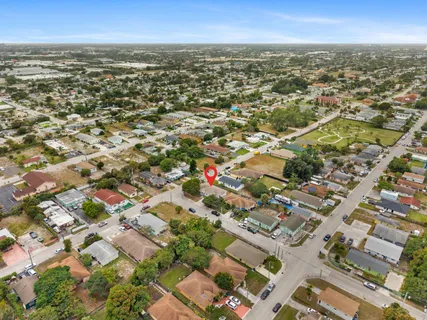 $450,000 | 3011 Avenue M, Riviera Beach, FL 33404