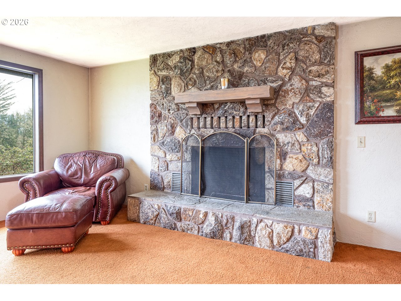 31514 Berlin Road Lebanon, OR 97355 - Photo 11 of 47 Living Room