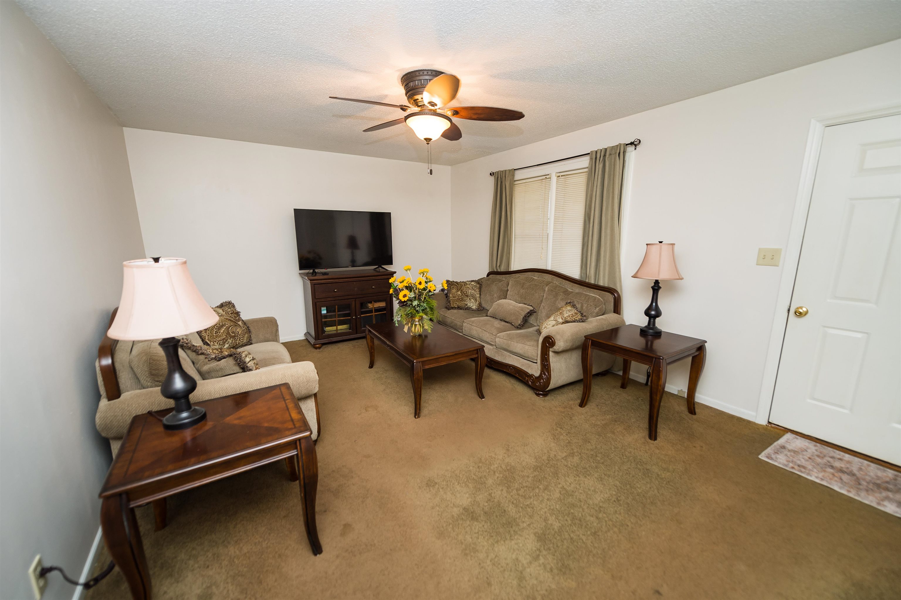 461 Geddis Road Inman, SC 29349 - Photo 4 of 32