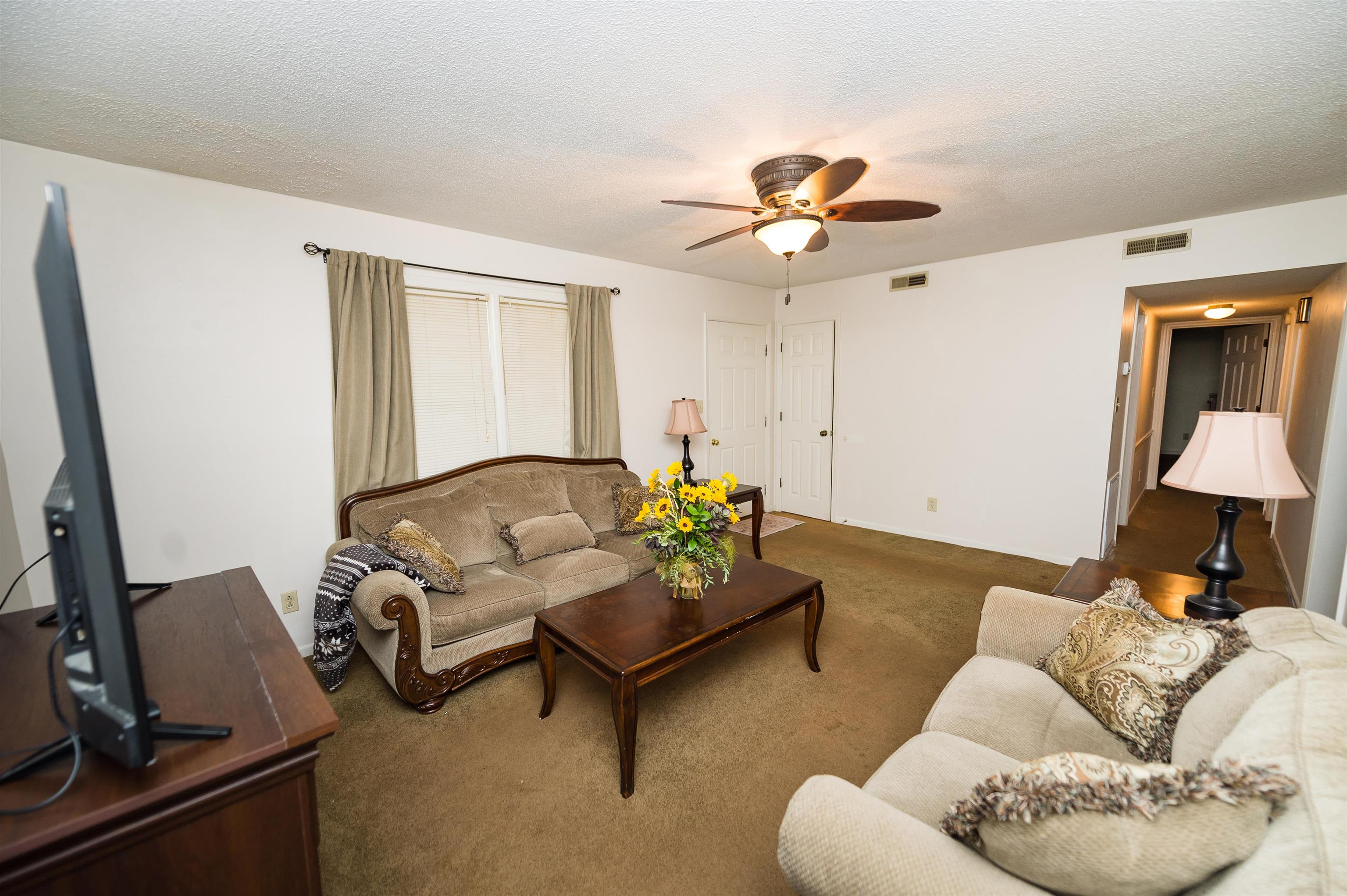 461 Geddis Road Inman, SC 29349 - Photo 5 of 32