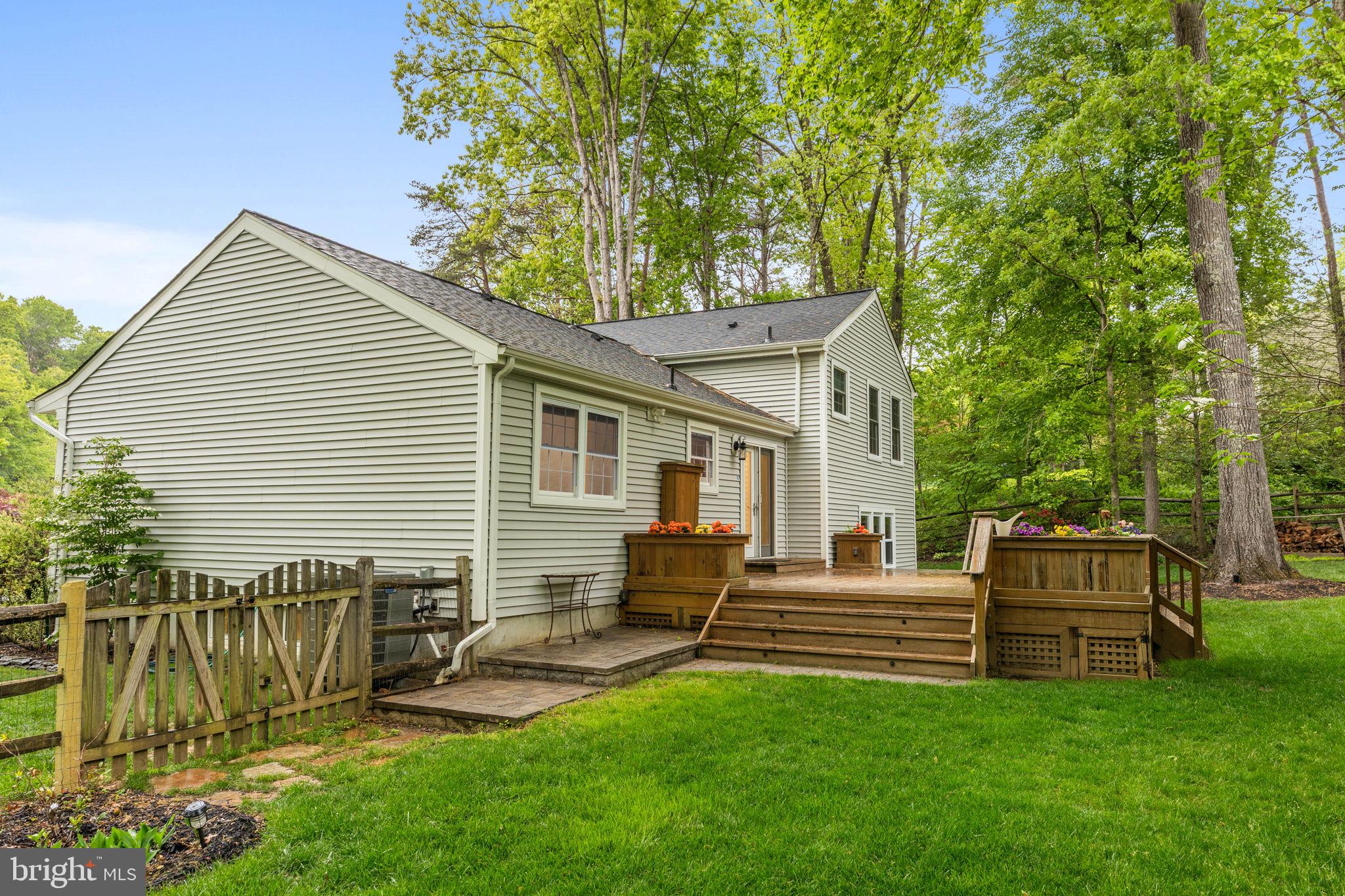 1901 Buckthorn Lane Reston, VA 20191 - Photo 45 of 50 side of home