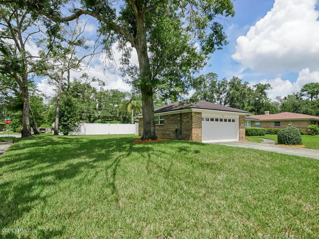 9068 Latimer Road West Jacksonville, FL 32257 - Photo 3 of 54 9068 Latimer Rd W Jacksonville-051-10-Si