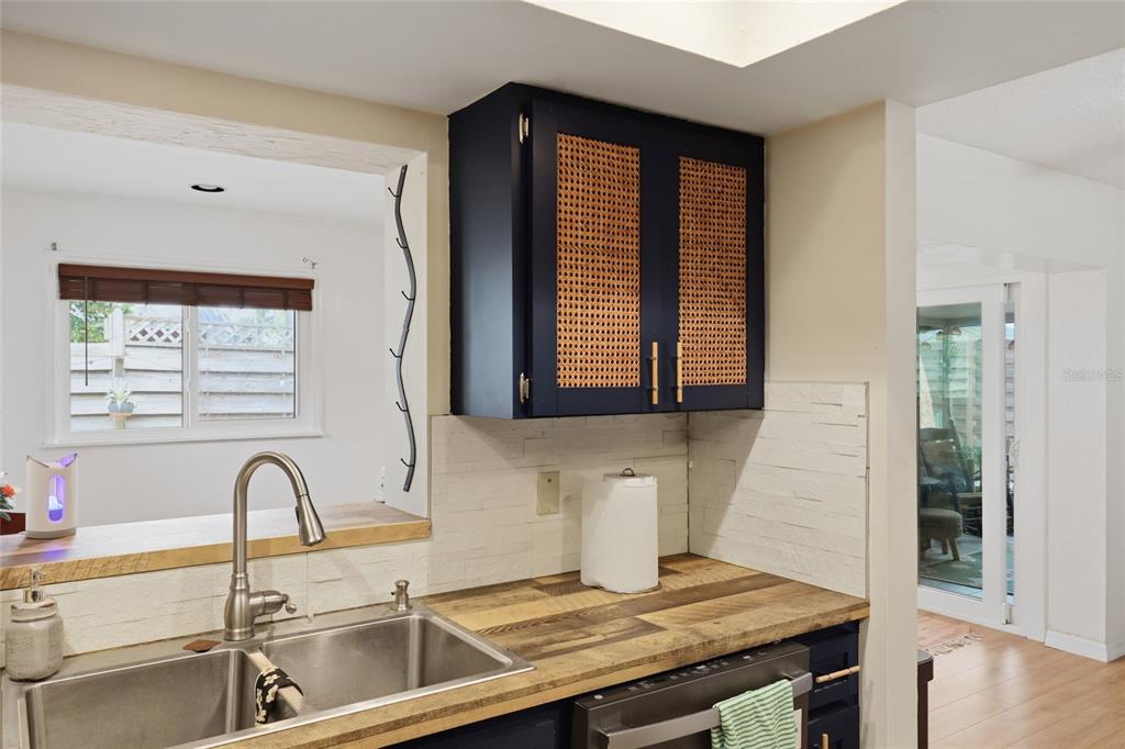 4576 Bliss Road Sarasota, FL 34233 - Photo 15 of 40 a kitchen with a sink and a window