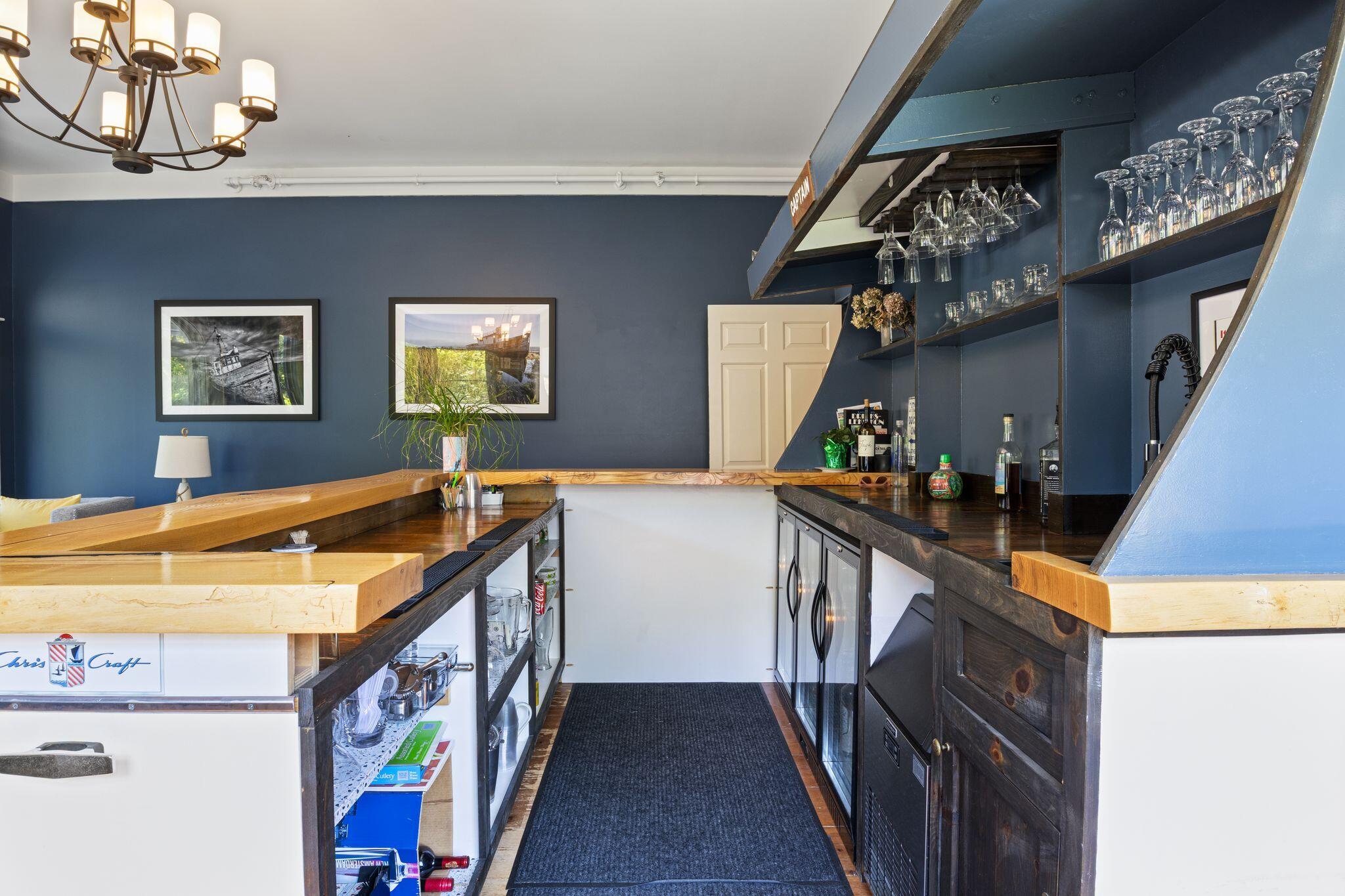 61 Fletcher Street Kennebunk, ME 04043 - Photo 8 of 51 61_Fletcher_St_054