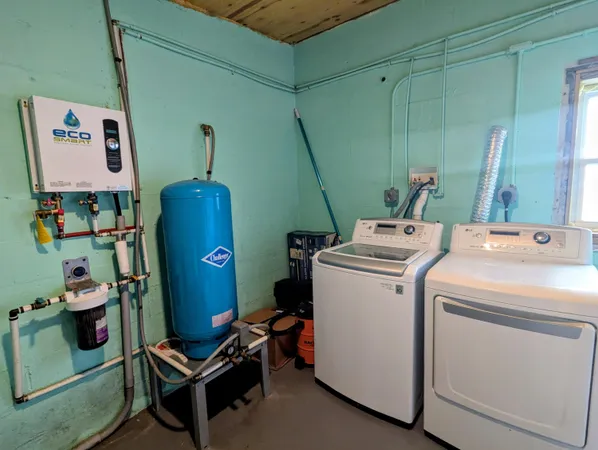 $389,000 | 8360 Deer Run Drive Southeast, Copper Hill, VA 24079