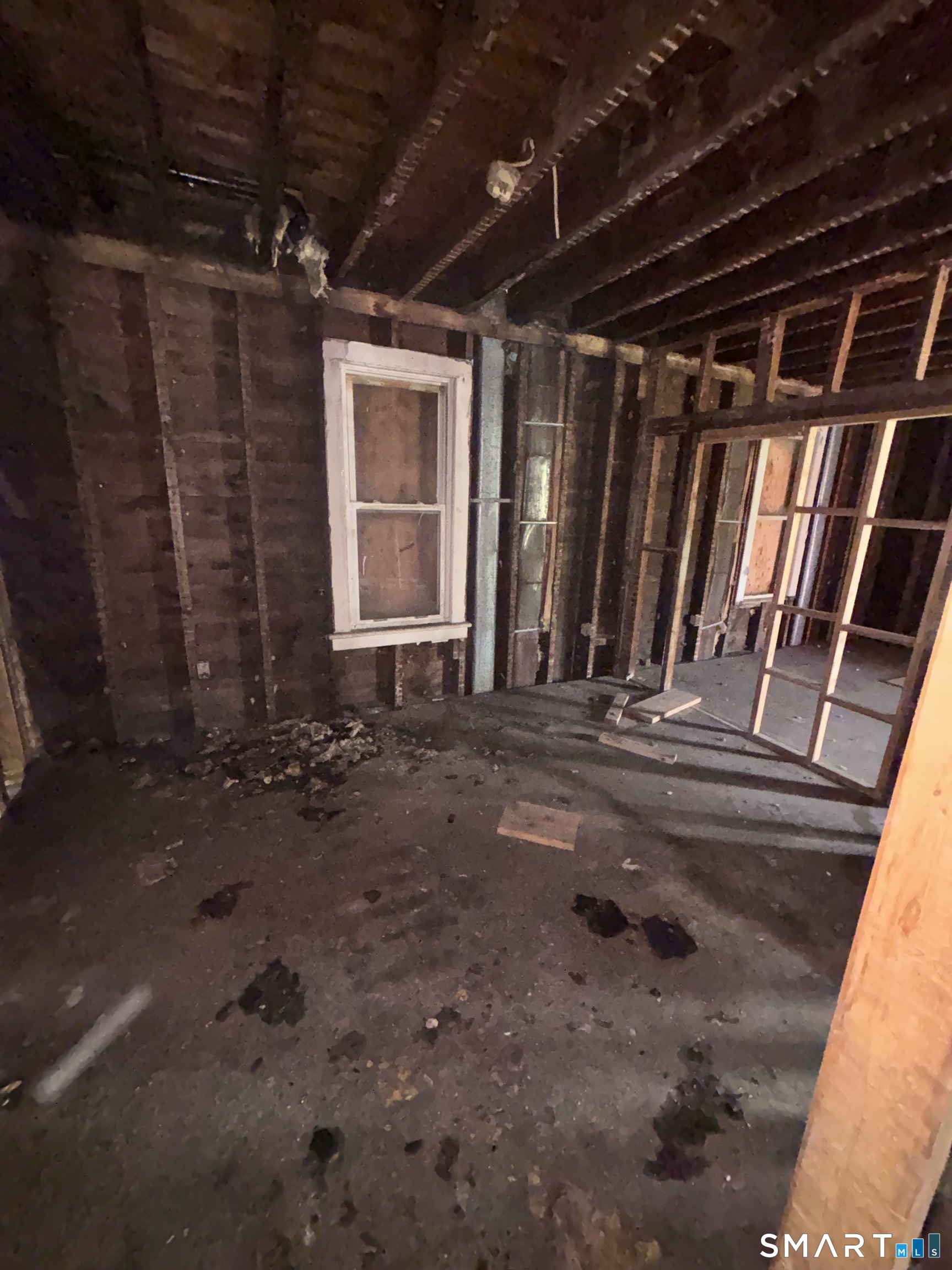 649 Maple Street Bridgeport, CT 06608 - Photo 8 of 40