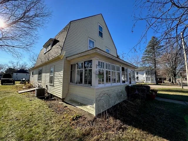 $250,000 | 1361 Elm Street, Almond, WI 54909