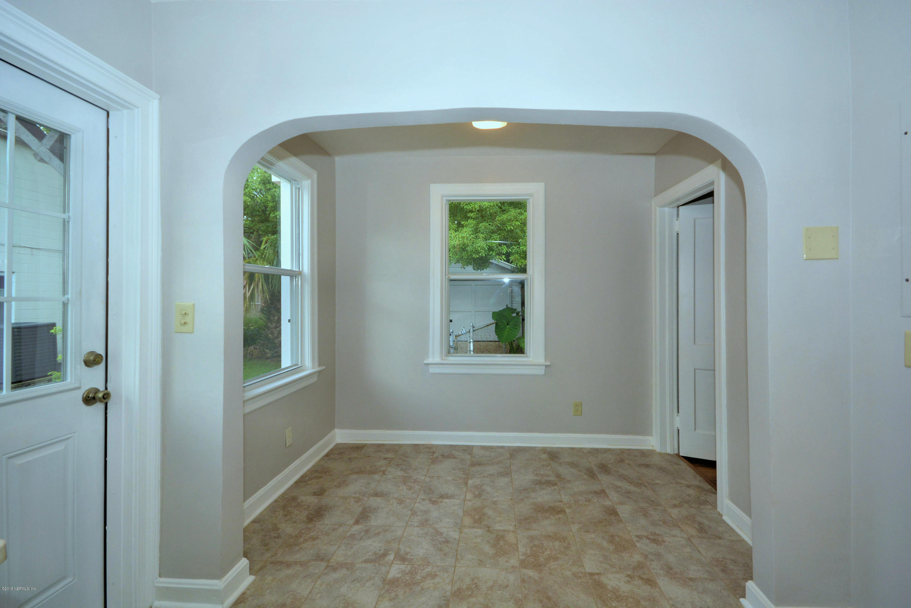 904 Old Hickory Road Jacksonville, FL 32207 - Photo 8 of 24 JVT_1284
