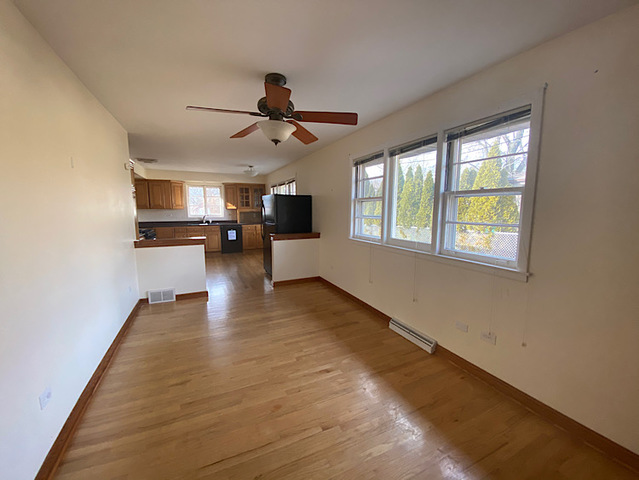 138 North Rohlwing Road Palatine, IL 60074 - Photo 4 of 21