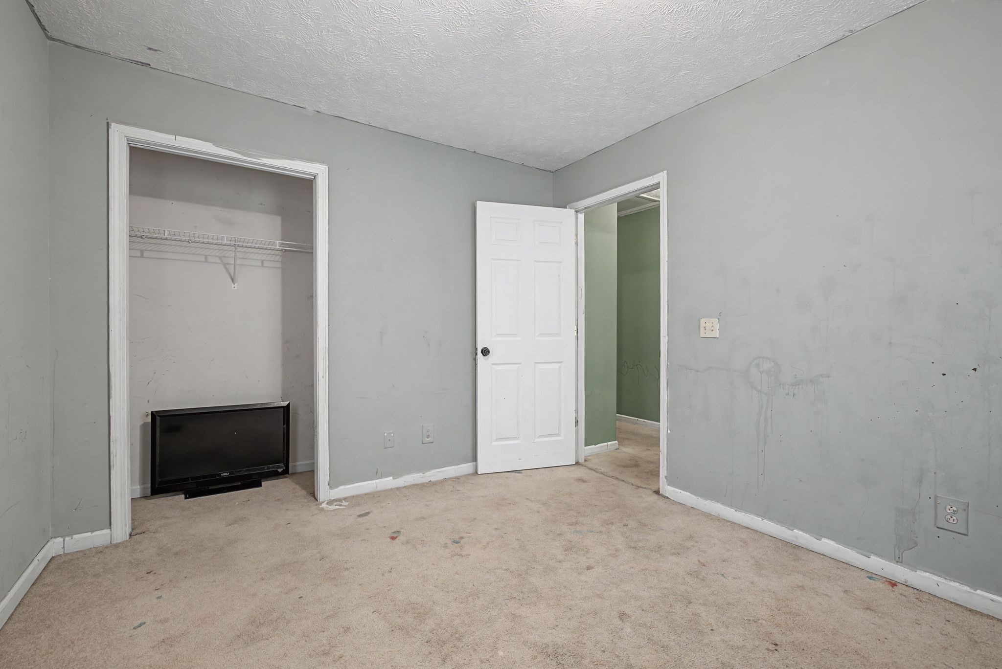 178 Spring Street Carthage, TN 37030 - Photo 13 of 27 an empty room with closet