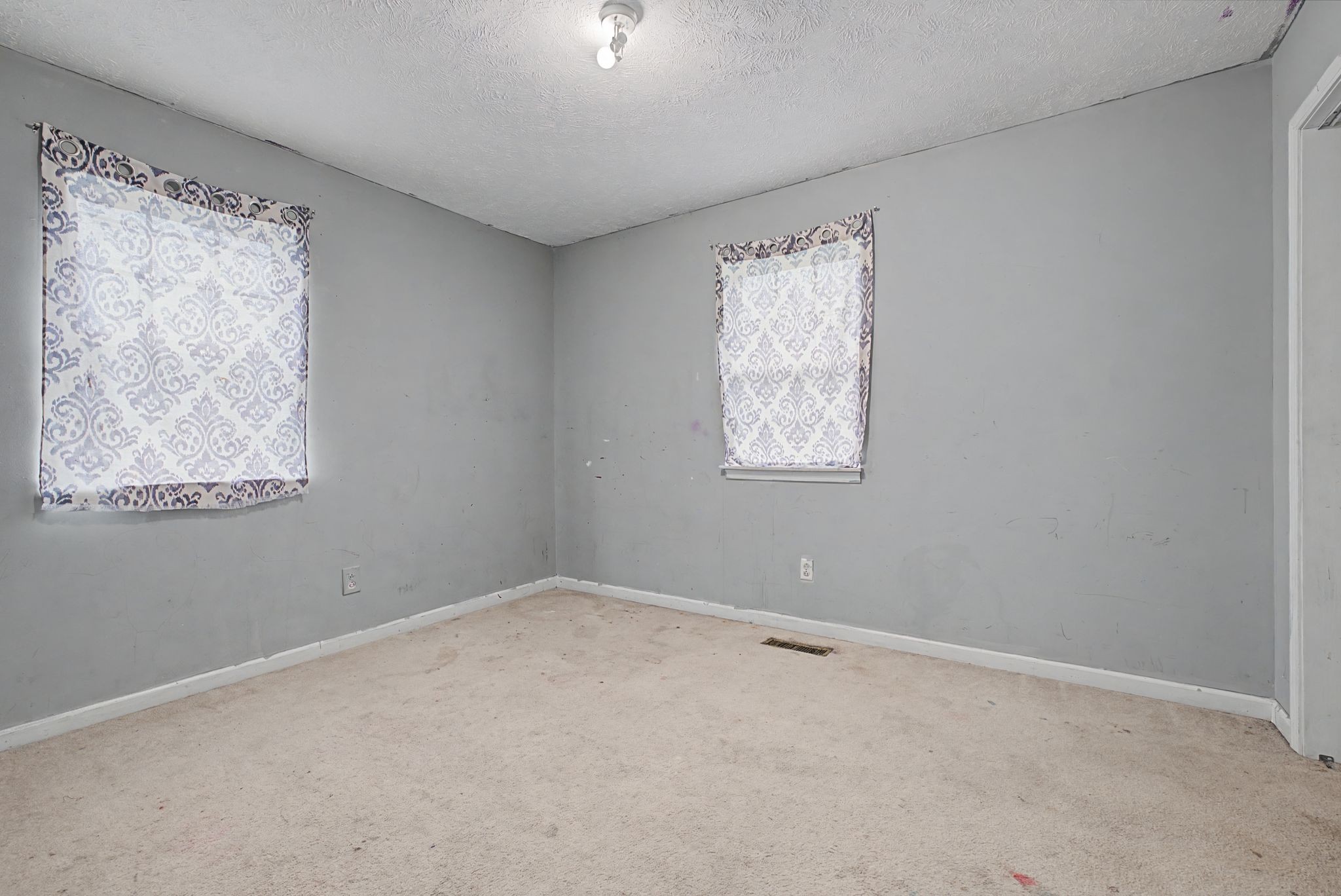 178 Spring Street Carthage, TN 37030 - Photo 14 of 27 an empty room with windows