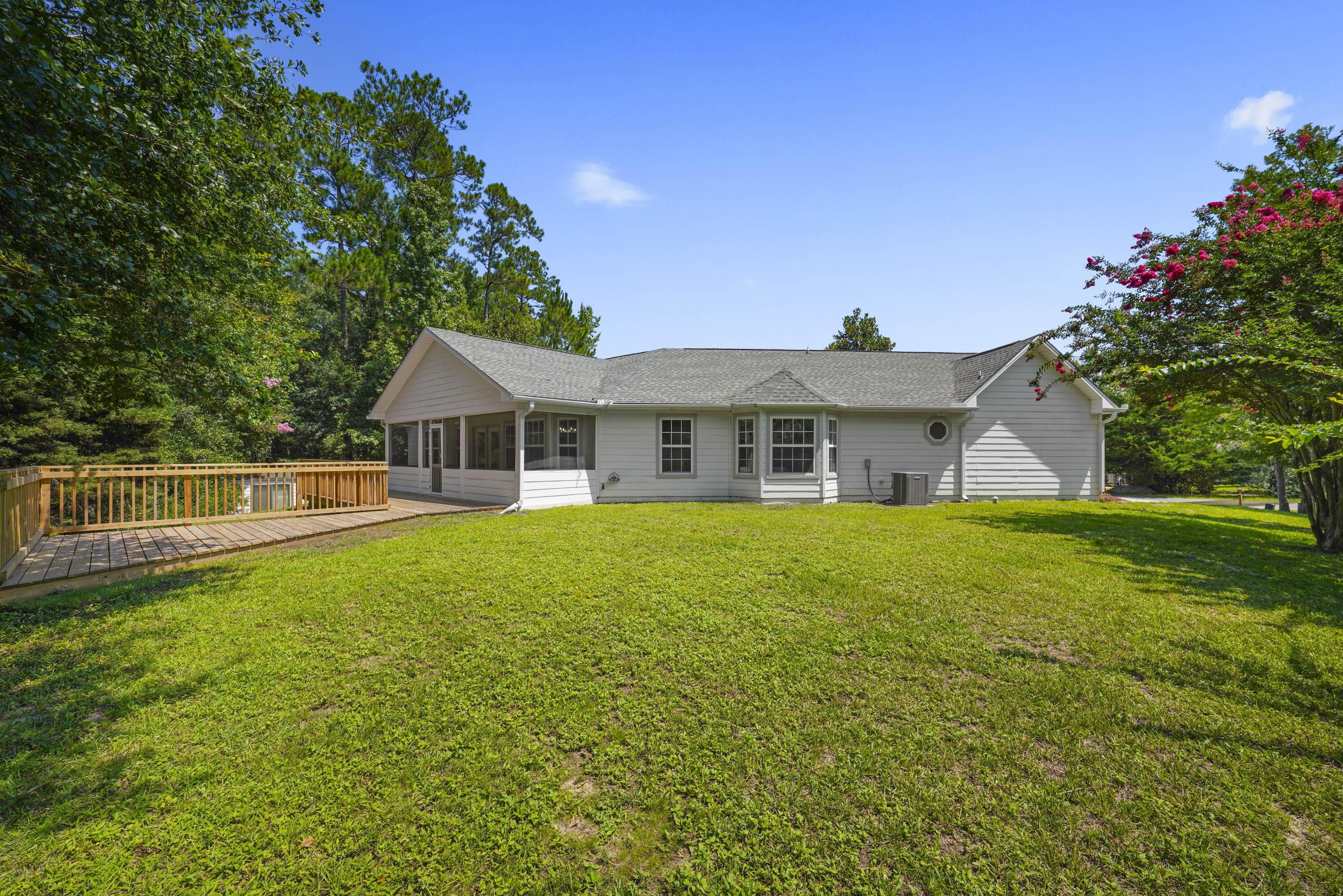 101 Golf Course Drive Crestview, FL 32536 - Photo 33 of 44 09